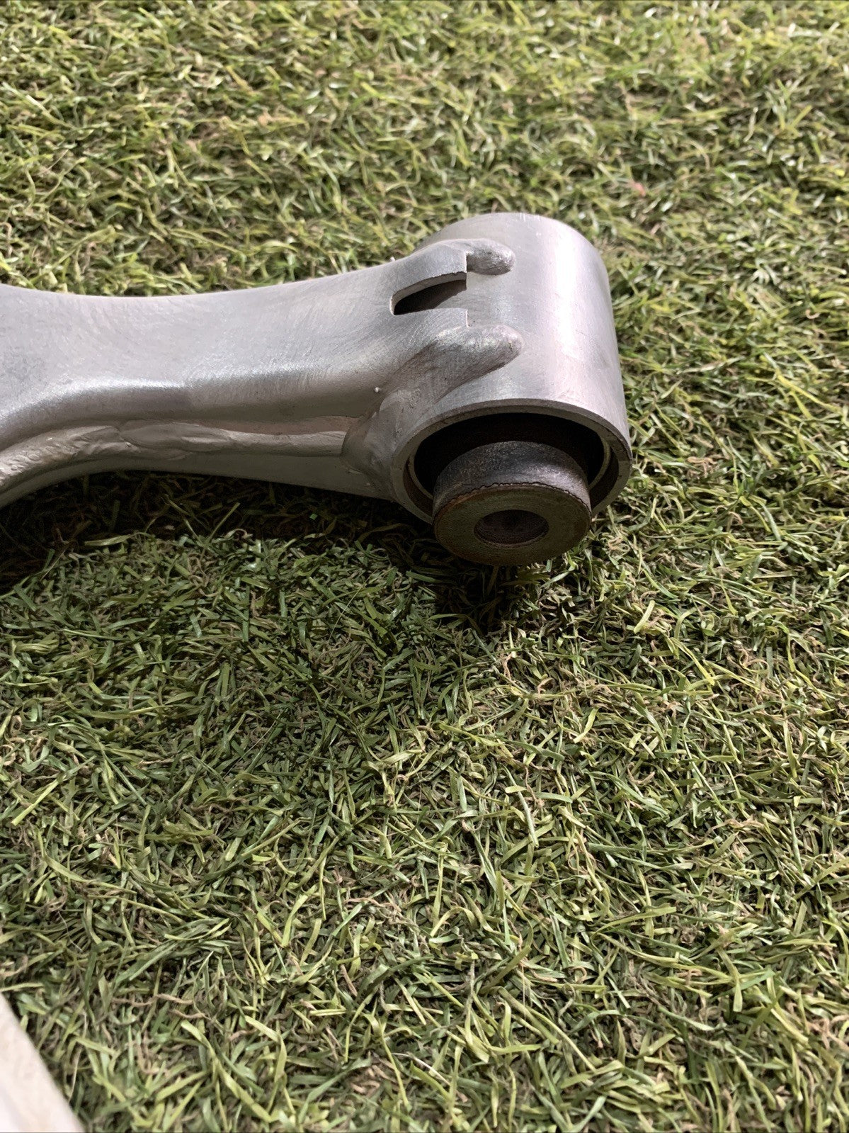 Braccio Oscillante Anteriore Sinistro Peugeot 2008 2020 9831682580