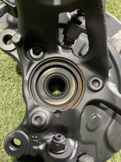 Mozzo Montante Fusello Anteriore Destro Volkswagen T-Roc 2023 1.0 Benzina