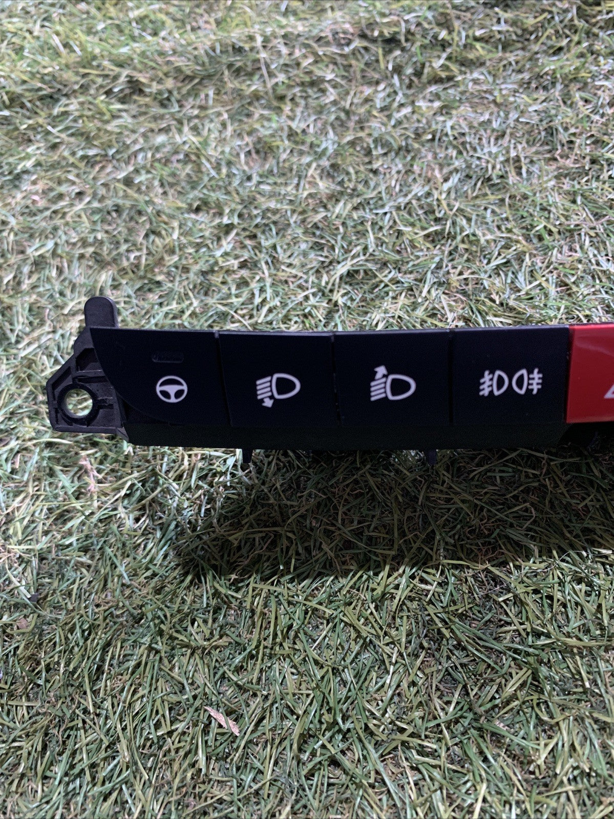 PULSANTIERA MULTIFUNZIONE CENTRALE FIAT 500L 2018 735655891