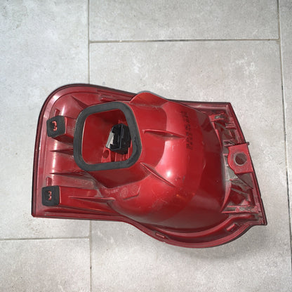 27 45 80 02 STOP FANALE POSTERIORE DESTRO PASSEGGERO VOLKSWAGEN Passat V