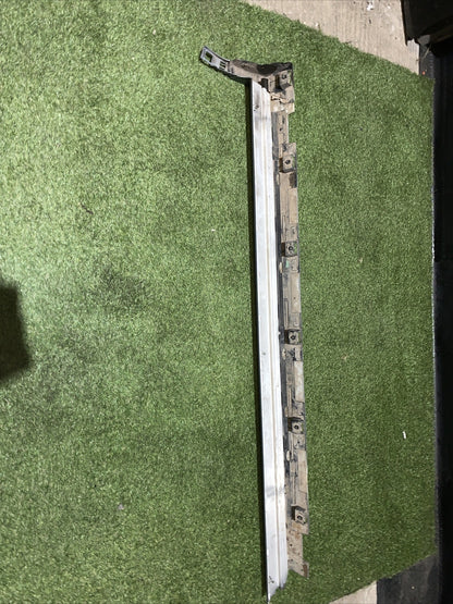 Minigonna dx ford kuga 2022