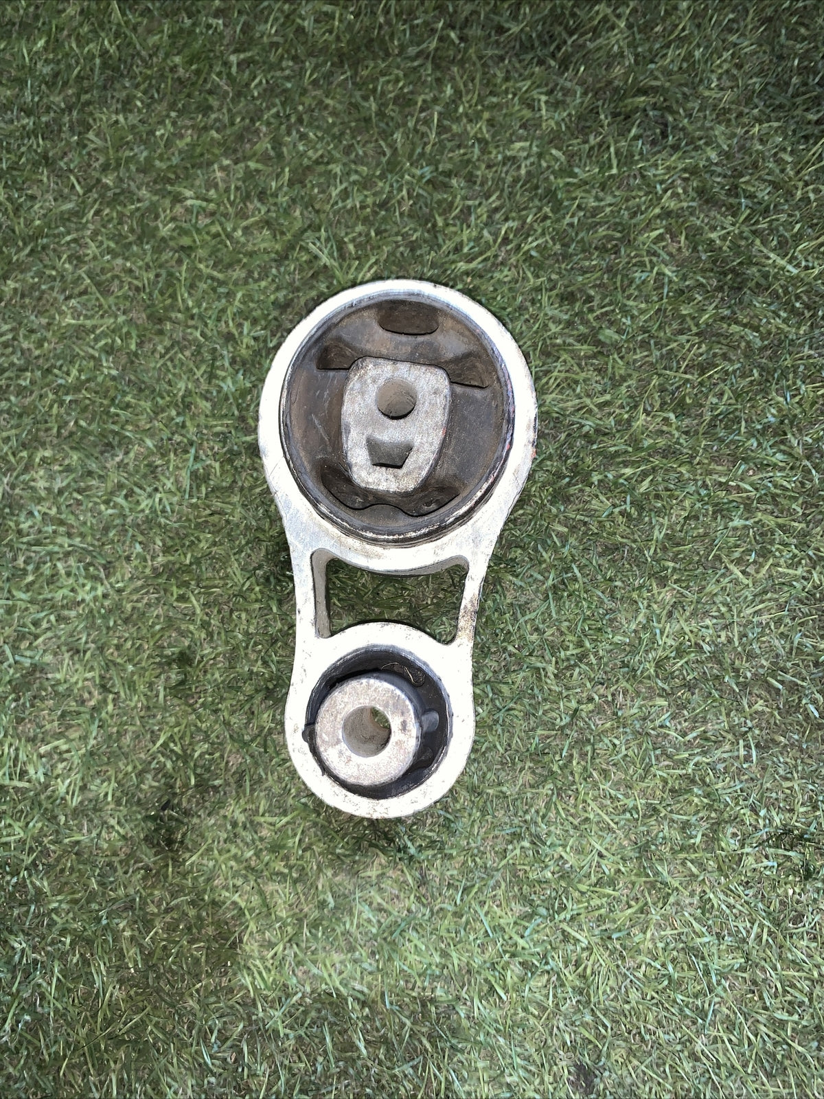 SUPPORTO MOTORE INFERIORE LATO CAMBIO FORD FIESTA V VI FUSION 1.4 1.6 TDCI