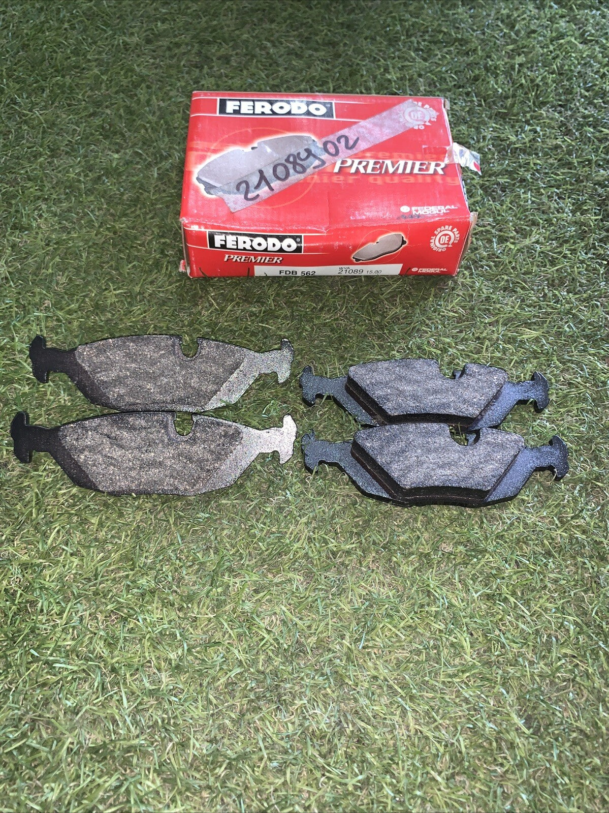 Pastiglie freno post. FERODO PREMIER FDB562 x VOLVO 440/460/480 . Con scatola