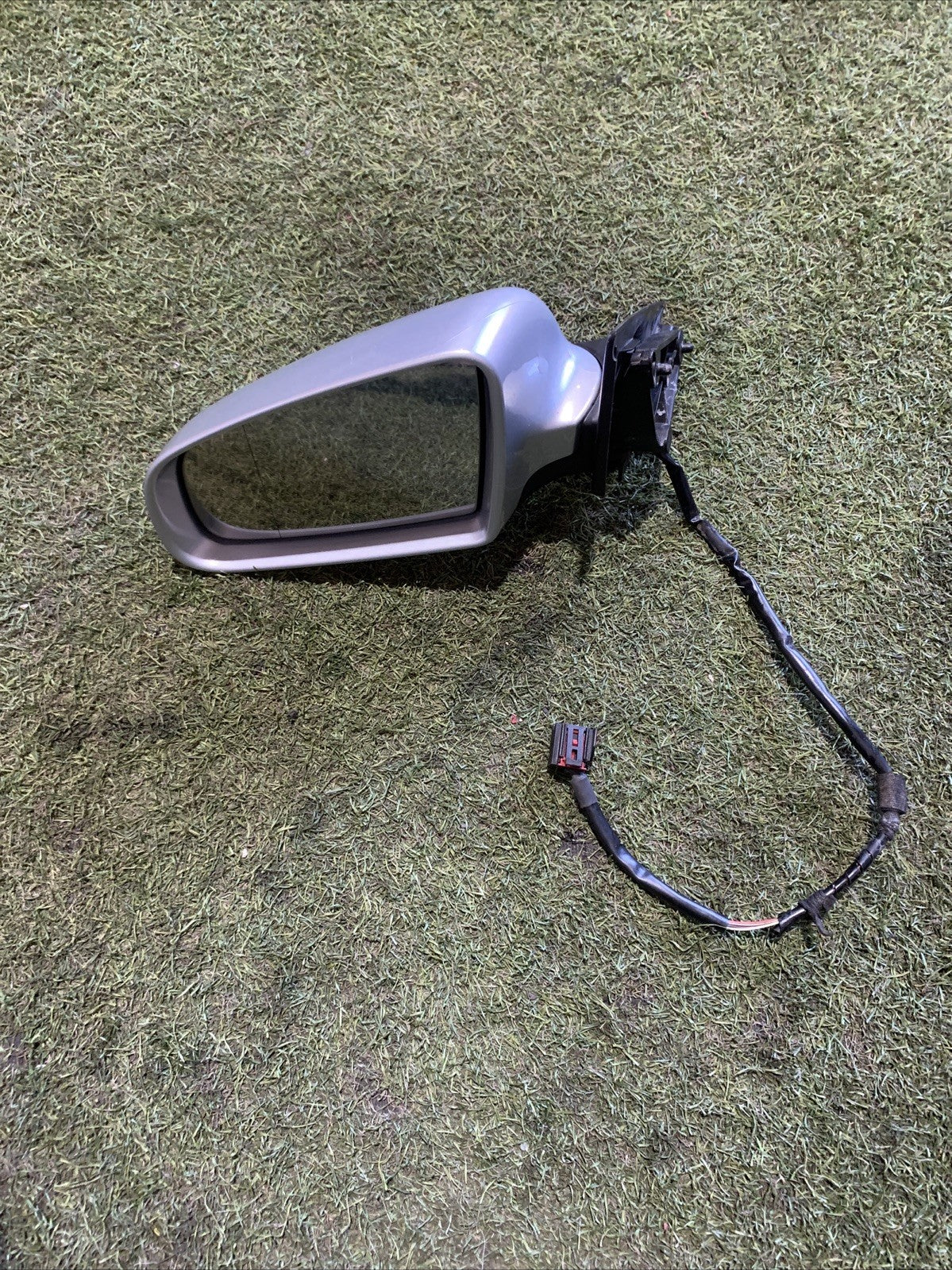 SPECCHIETTO RETROVISORE SINISTRO PER AUDI A3 Serie (8P) 8P1858531L01C (05 08)