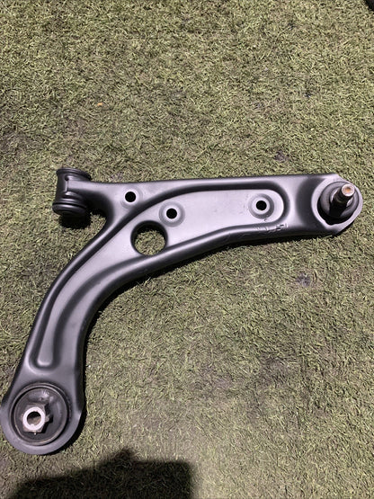 BRACCIO OSCILLANTE ANTERIORE DESTRO PER LANCIA Ypsilon 4° Serie 519567120 (11>