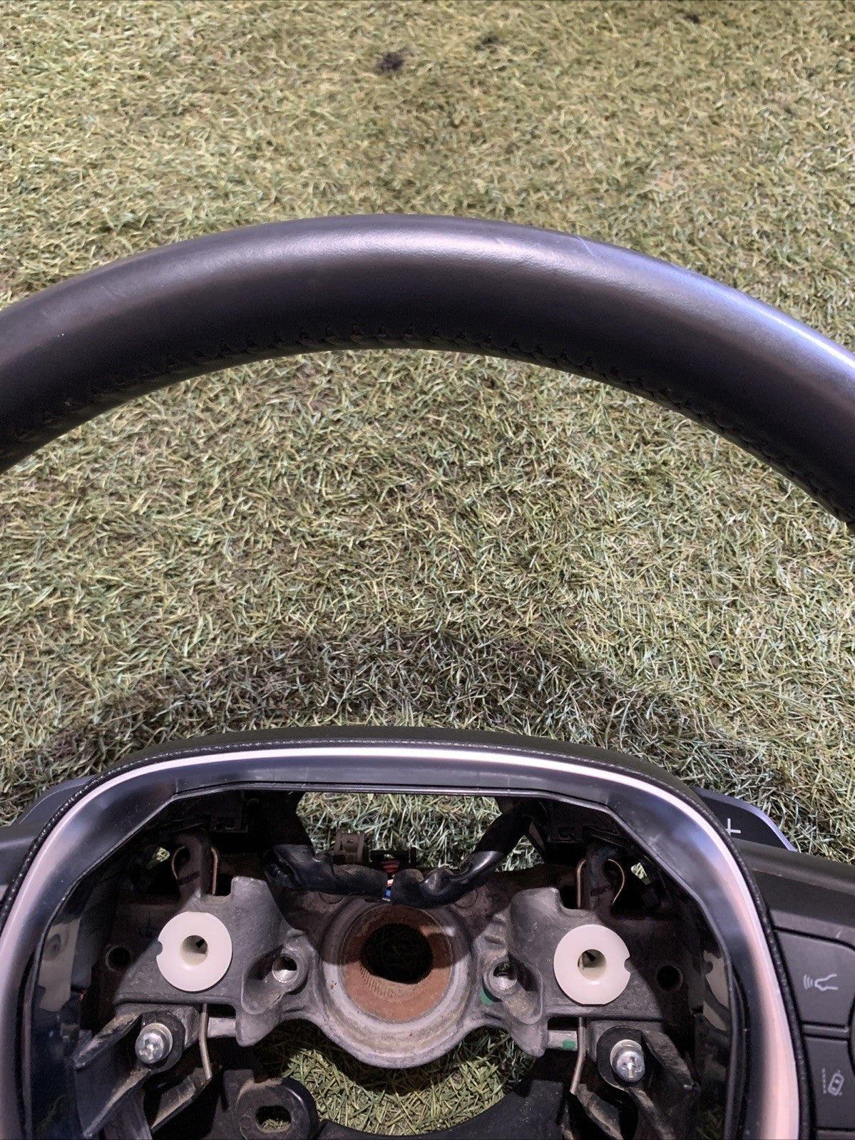 Volante In Pelle Multifunzione Con Paddle Toyota Corolla 2019 45100-0Z230