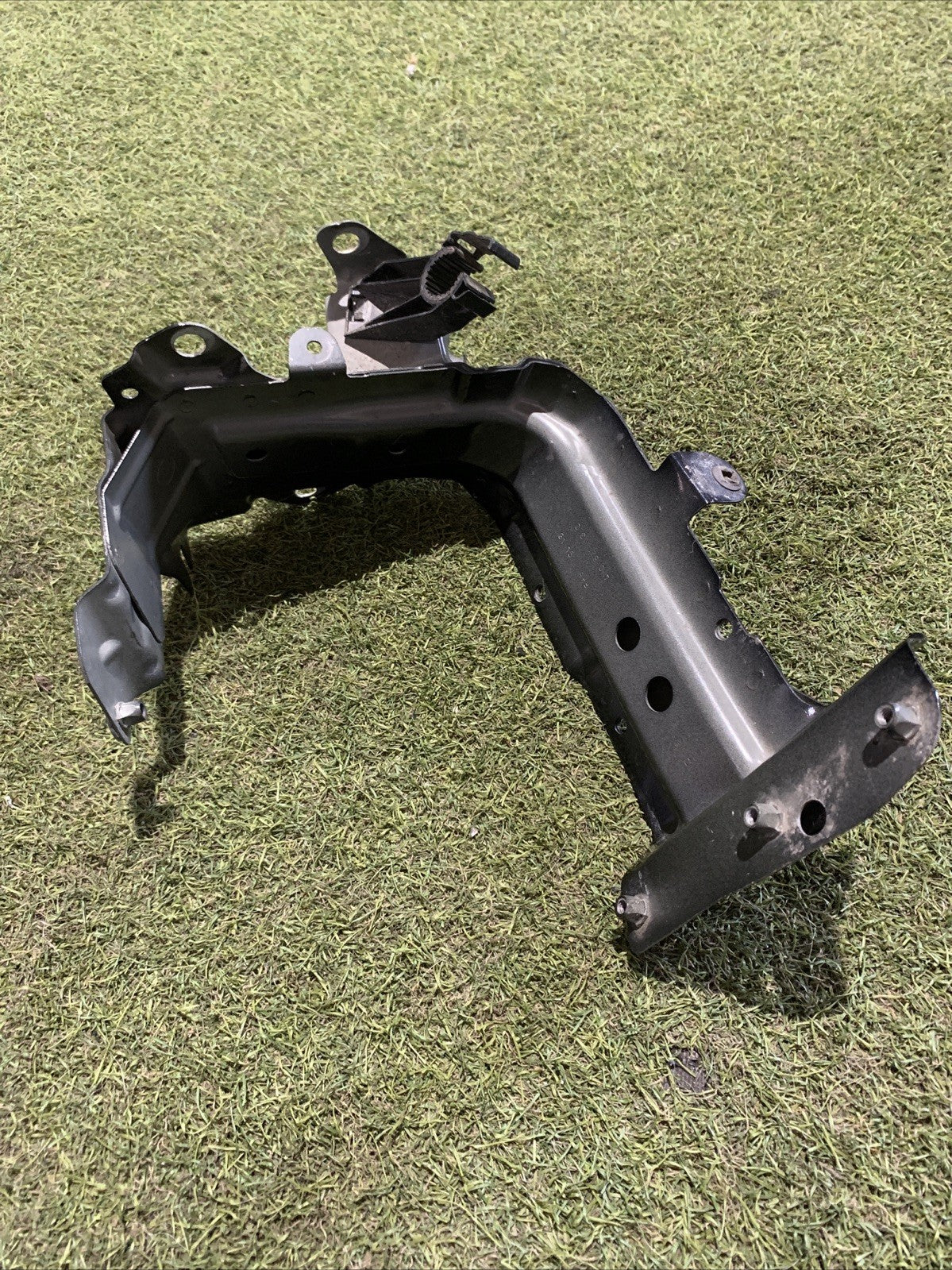 Staffa Parafango Anteriore Sinistro Audi Q7 2016 4M0821131C