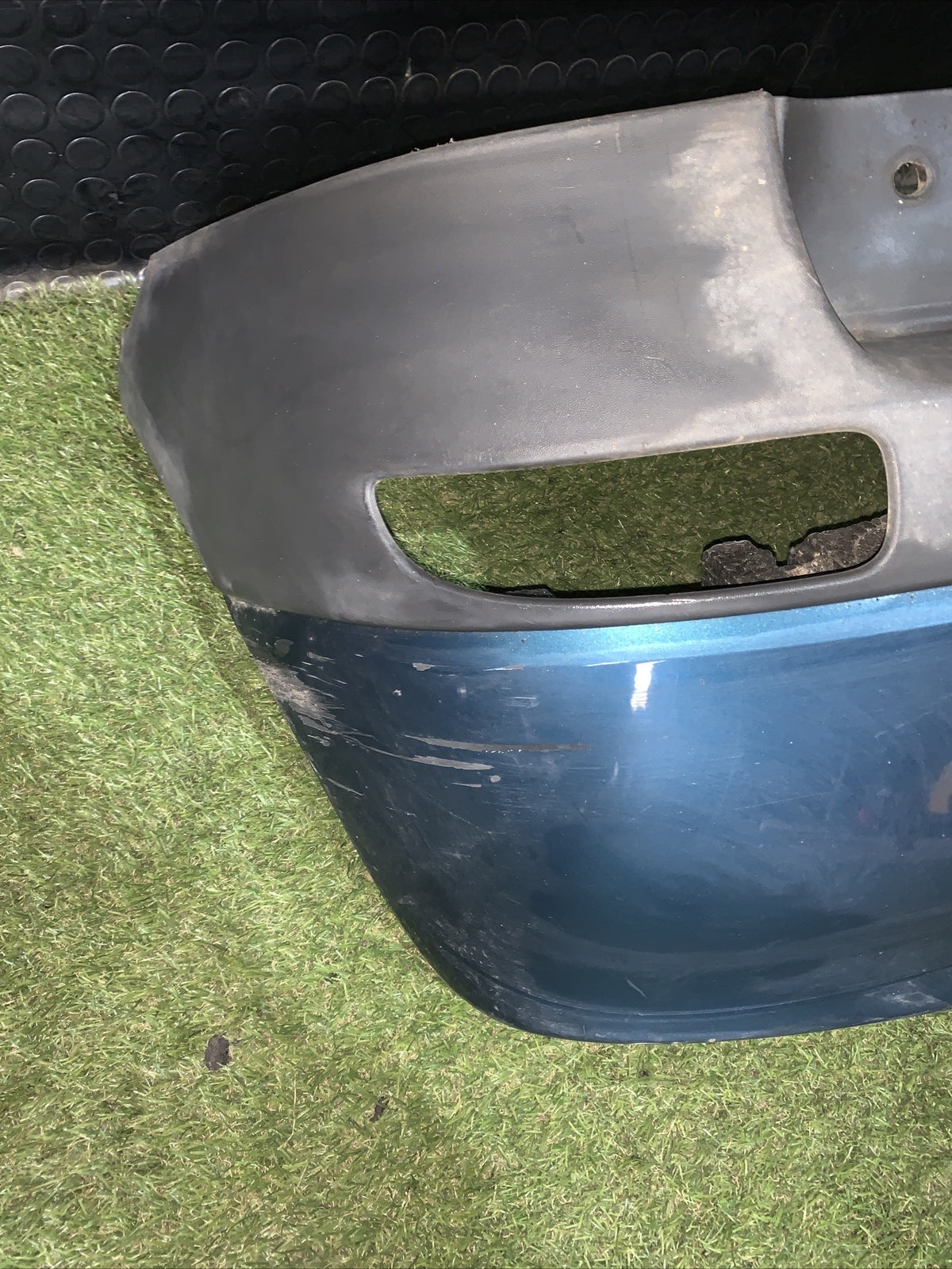 PARAURTI POSTERIORE  OPEL CORSA 2005