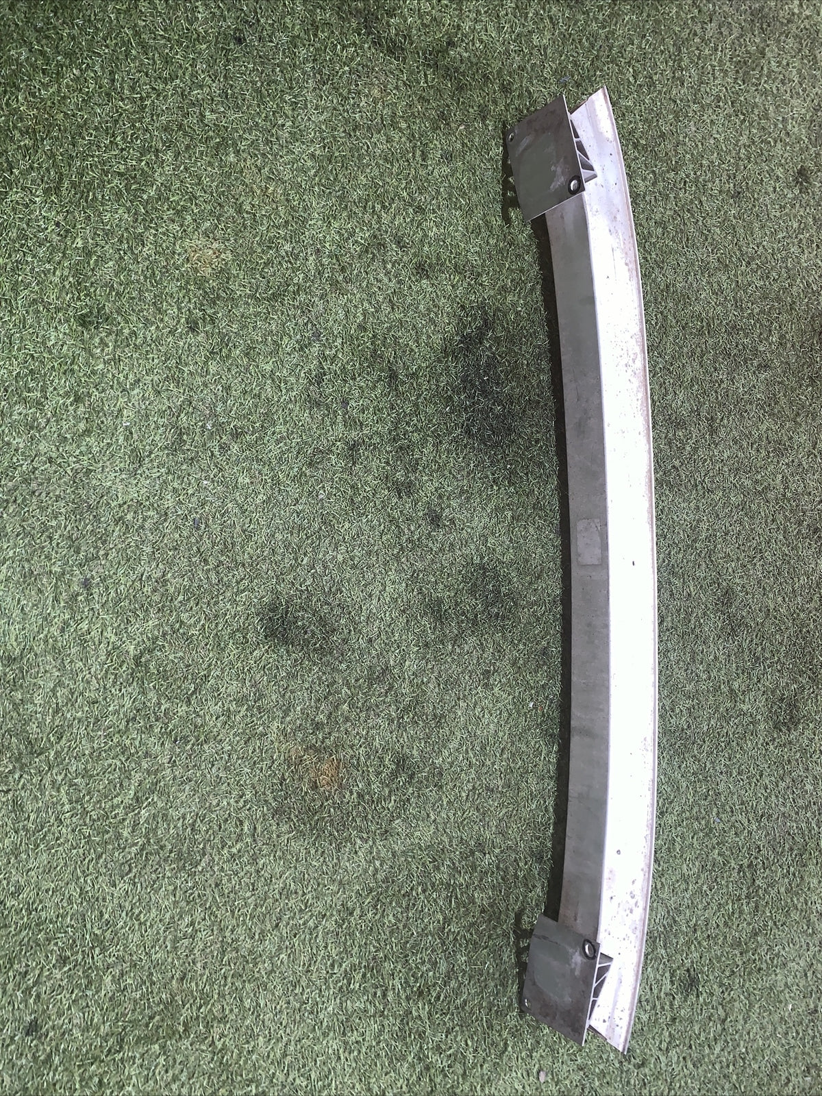 8P3807309 TRAVERSA PARAURTI POSTERIORE AUDI A3 8P (2007)