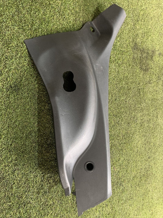 Rivestimento montante posteriore destro Fiat 500x (2016) COD:735572212