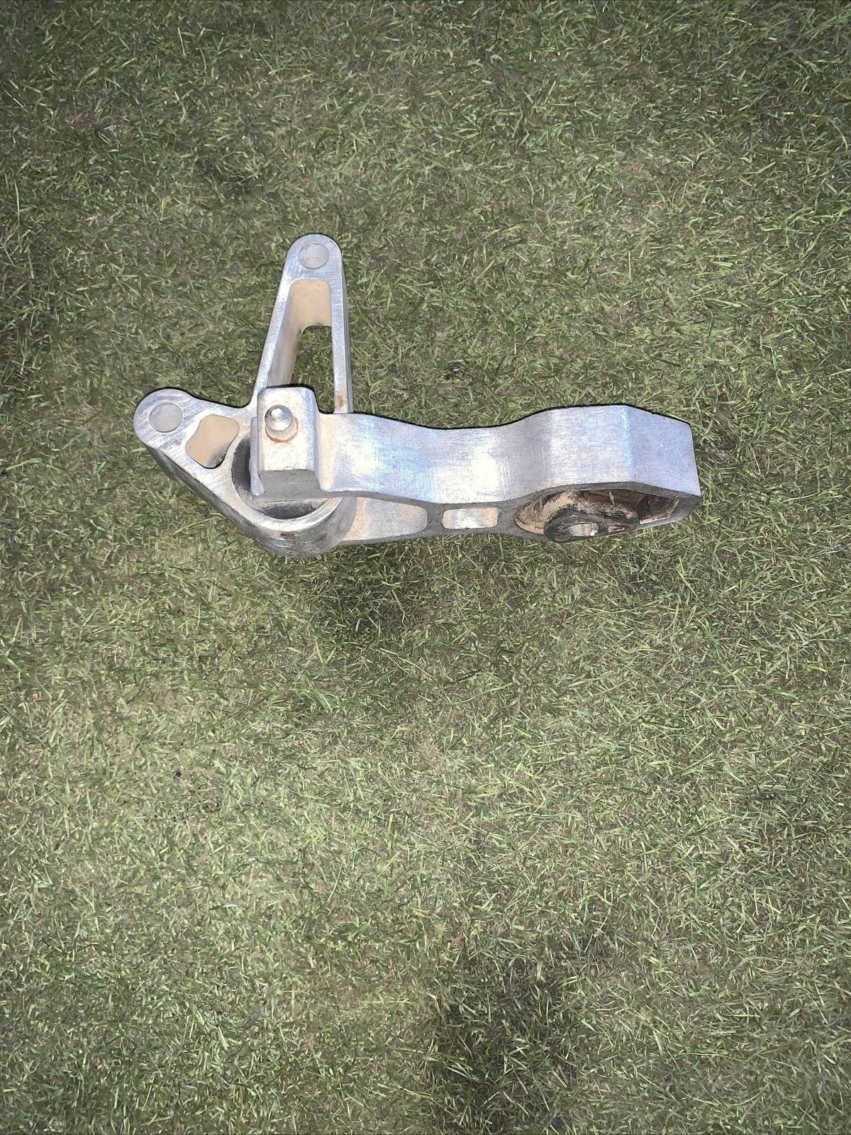 SUPPORTO MOTORE FIAT PUNTO- GRANDE PUNTO (199) 1.2/1.4 2005-, 55700441