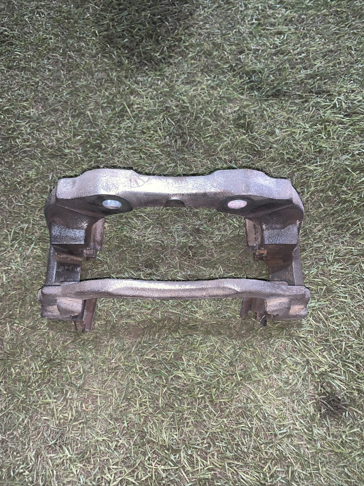 Porta Pinza Anteriore Sinistro Peugeot 208 2012 0204L6137901