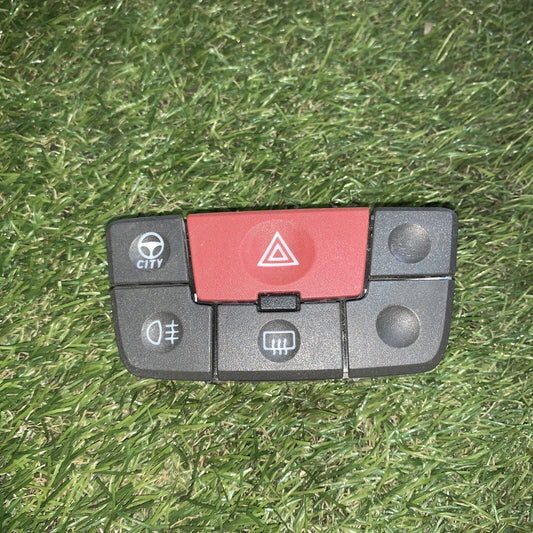 735357113 PULSANTIERA INTERRUTTORE QUATTROFRECCE FENDINEBBIA LUNOTTO FIAT PANDA