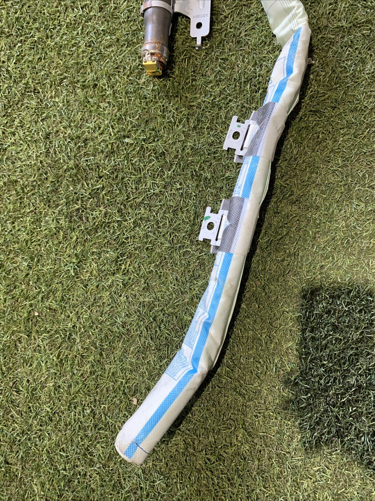 AIRBAG A TENDINA LATO SINISTRO PER HYUNDAI Tucson serie 85010D7000 (15 ) (2)