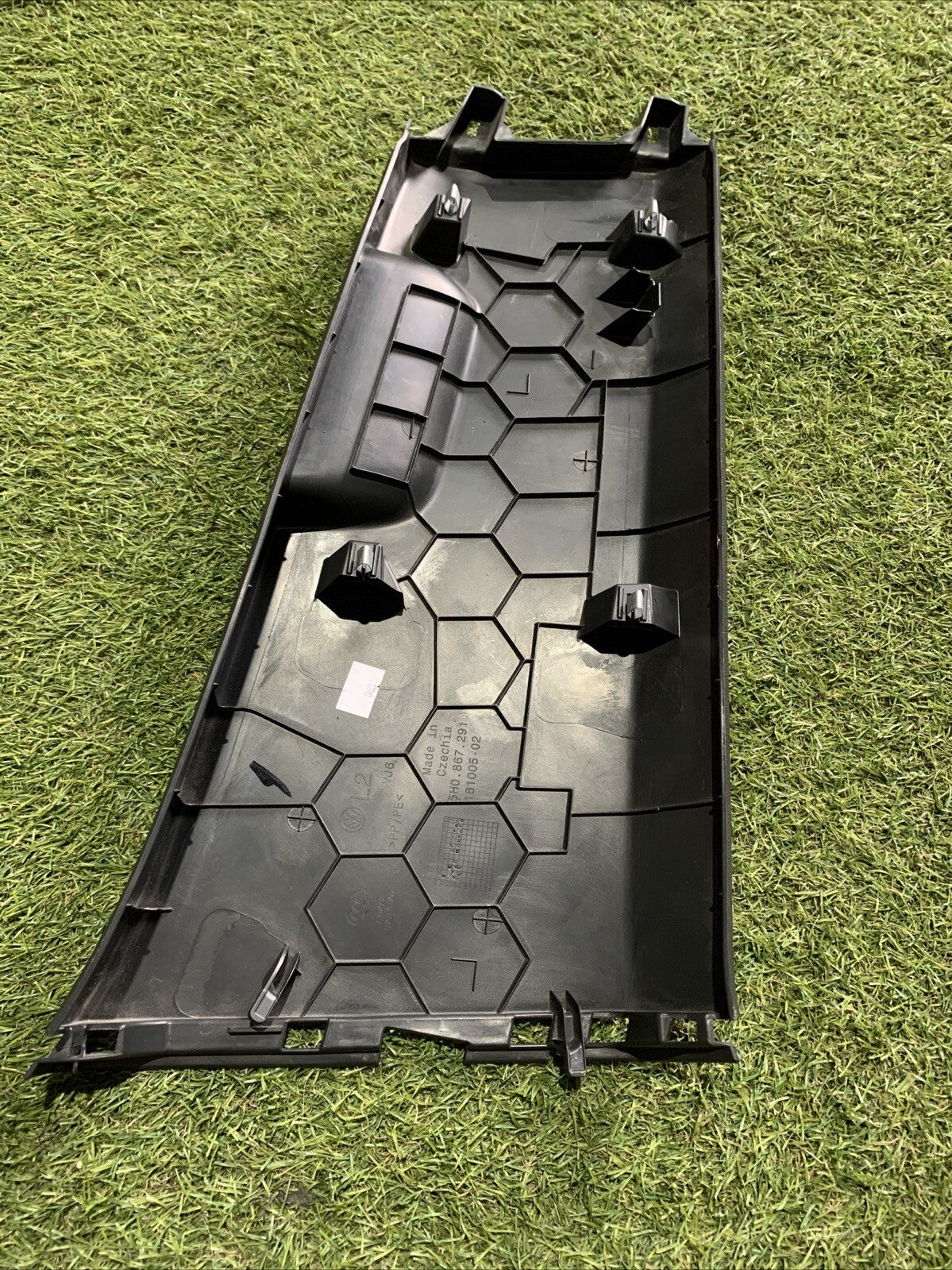 5H0867291 RIVESTIMENTO INTERNO INFERIORE MONTANTE CENTRALE SINISTRO VW GOLF 8