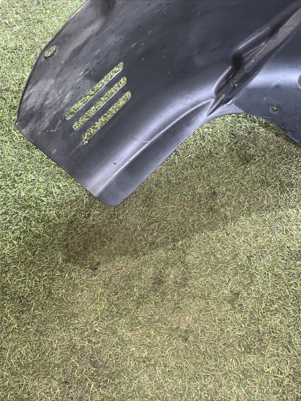 Passa Ruota Anteriore Sinistro Ford Fiesta 2010 8A61-16115-AD