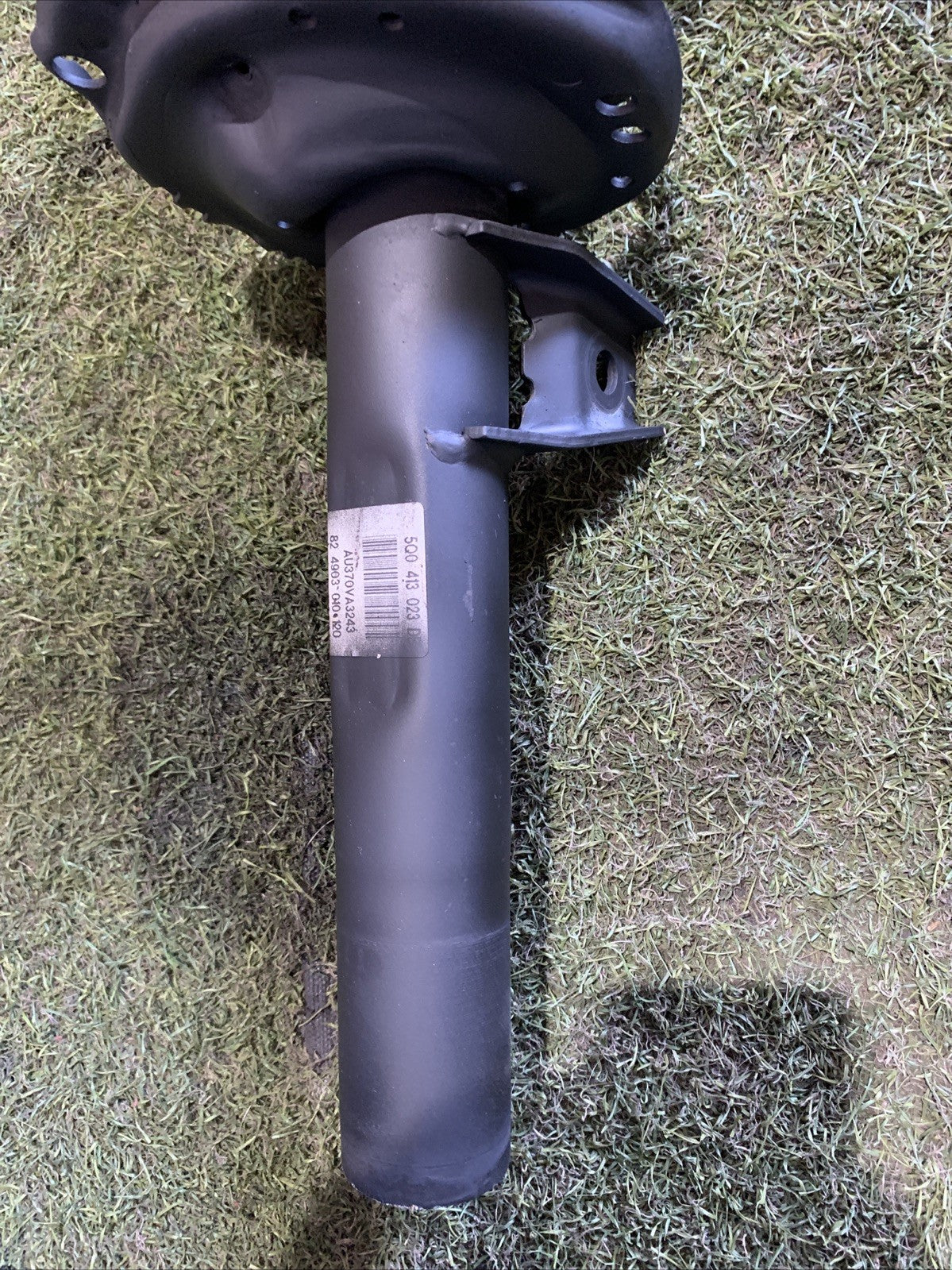 Ammortizzatore Anteriore Destro Audi A3 8V 1.6 Diesel 5Q0413023DB (2)