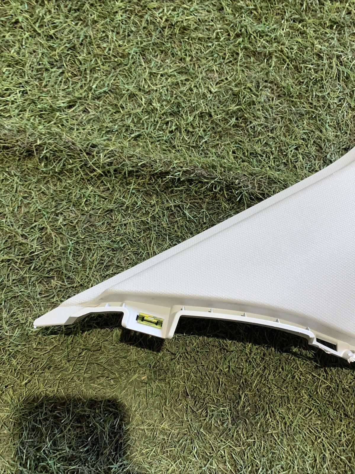 MODANATURA RIVESTIMENTO MONTANTE POSTERIORE SINISTRO VOLKSWAGEN T-ROC 2GA867287B