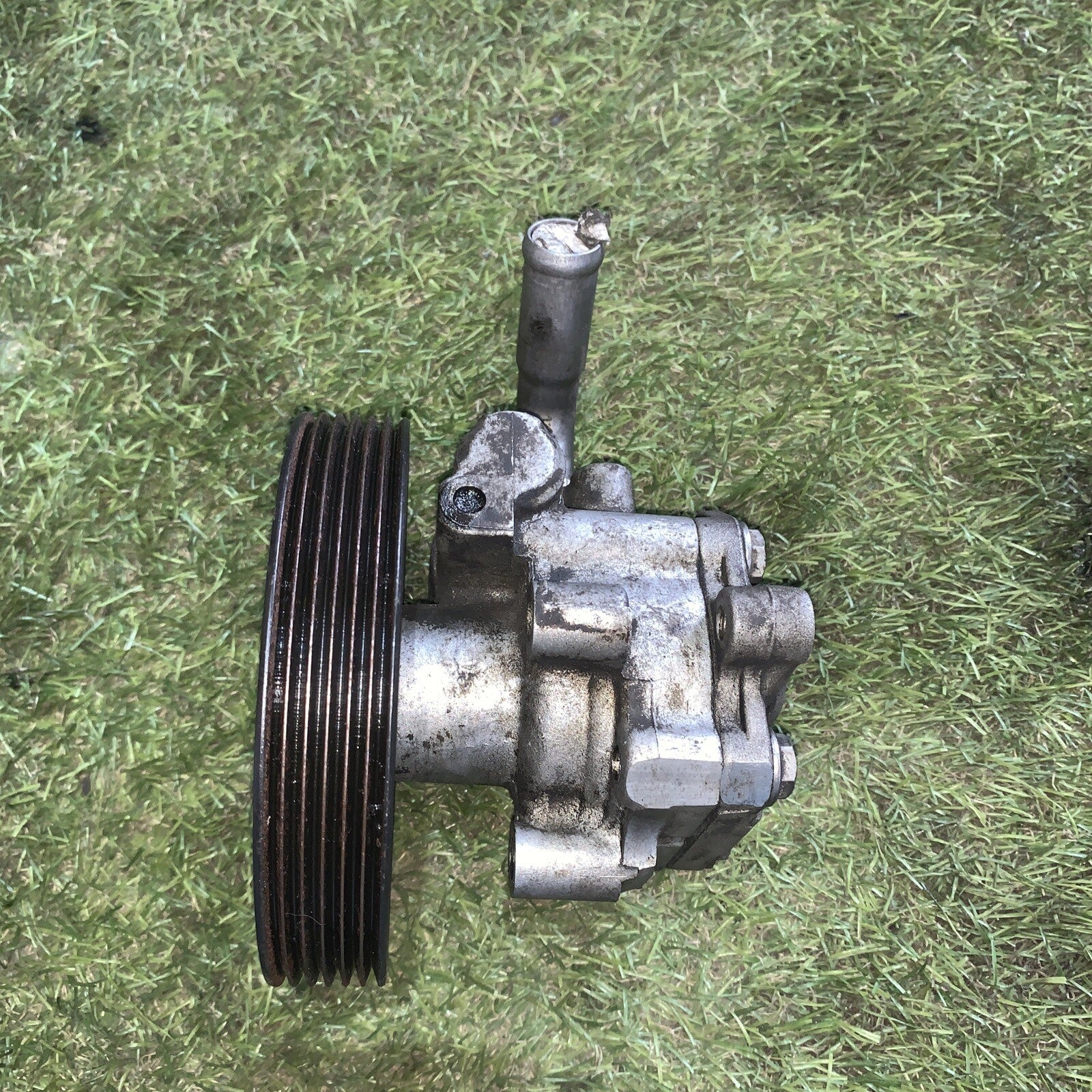 POMPA IDROGUIDA FORD Fiesta 4 Serie 2S6C-3A696-DD Diesel 1.4