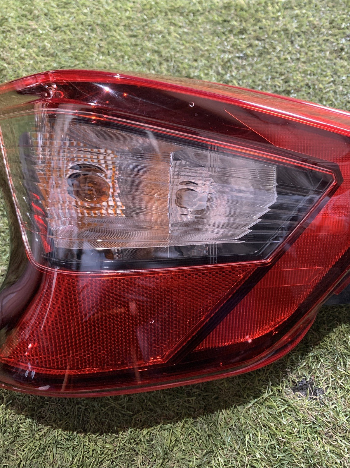 STOP FANALE POSTERIORE SINISTRO PER NISSAN Micra Serie (K14) 265555FA0A (17>)