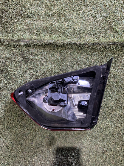 STOP POSTERIORE SINISTRO INTEGRATO NEL PORTELLO OPEL Crossland (X) 2019 39137523