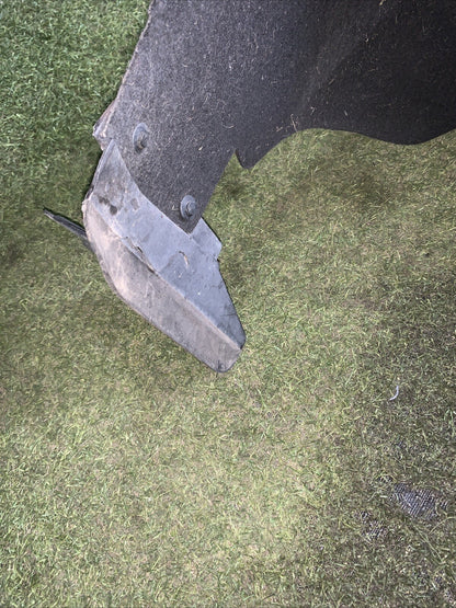 PARASASSI INT. PASSARUOTA POST. SX PER BMW SERIE 1 E81/E87 (07-11) RESTYLING