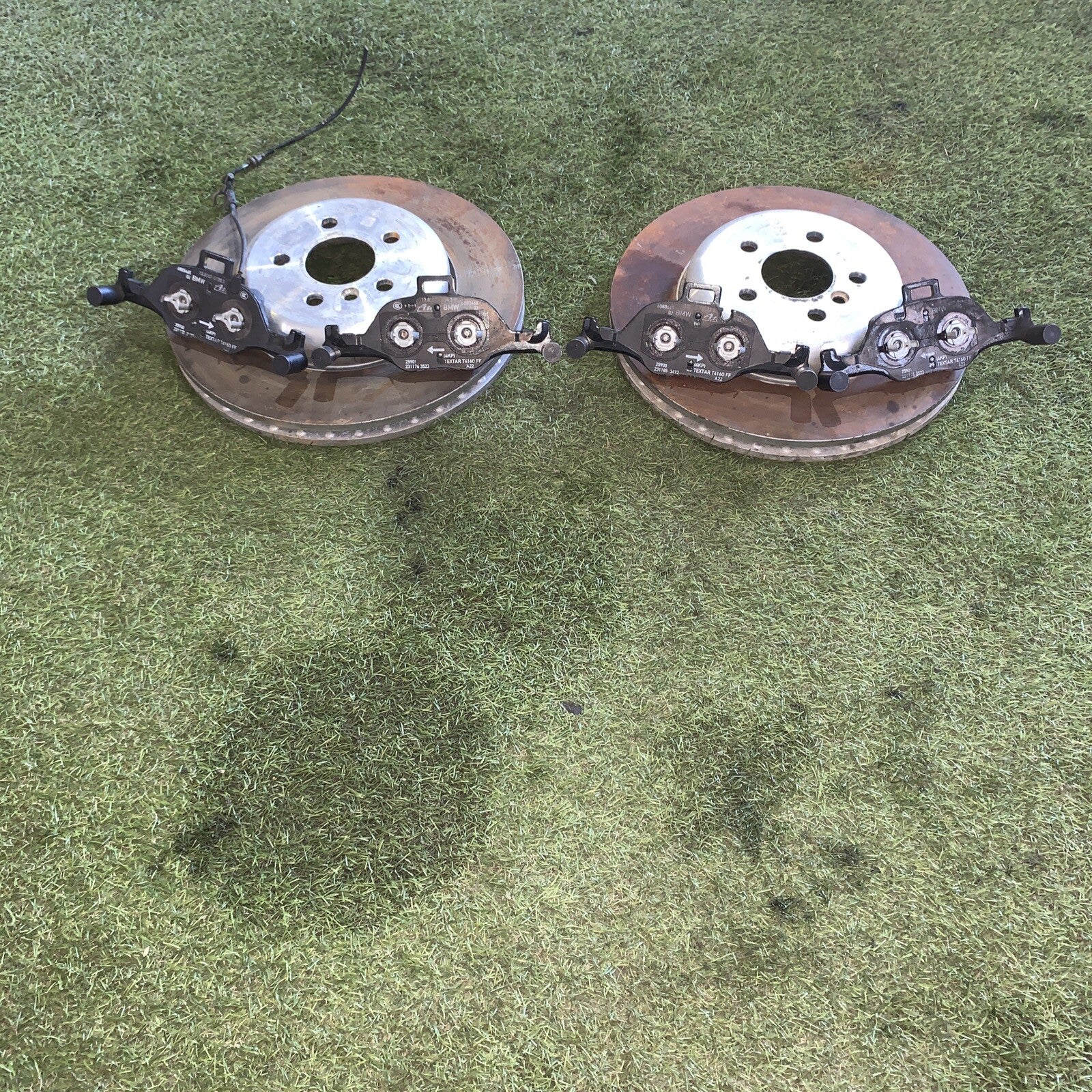 DISCHI E PASTICCHE ANTERIORI ORIGINALE BMW G20 G22 G01 G02 G11 8853555