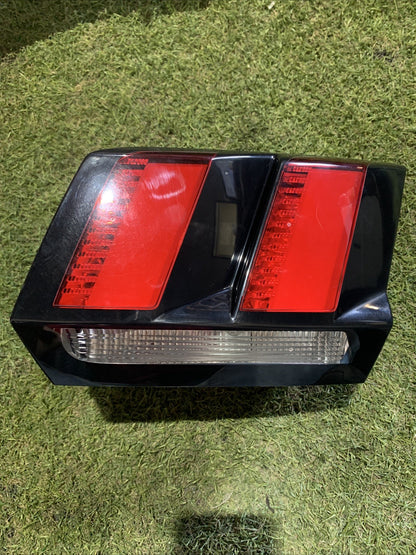 STOP POSTERIORE DESTRO INTEGRATO NEL PORTELLO PER PEUGEOT 3008 2017 9810477780