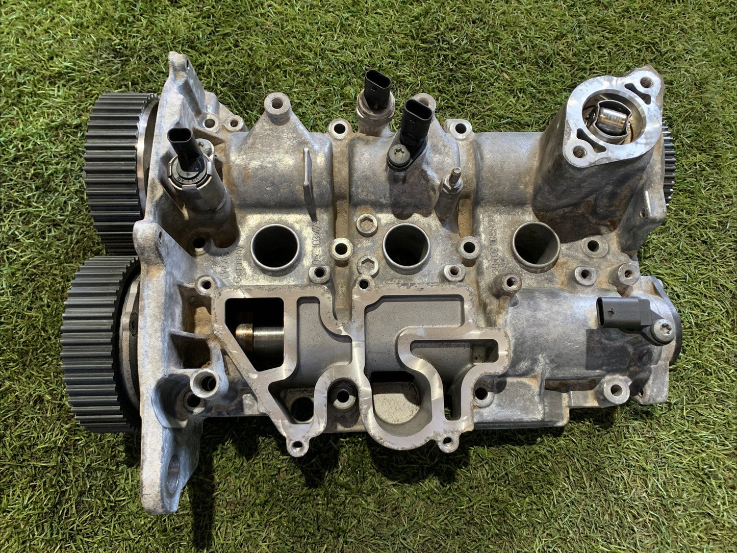 Coperchio Sede Albero A Camme Volkswagen Golf 8 1.0 Benzina 05C103479 Sigla:DLAB