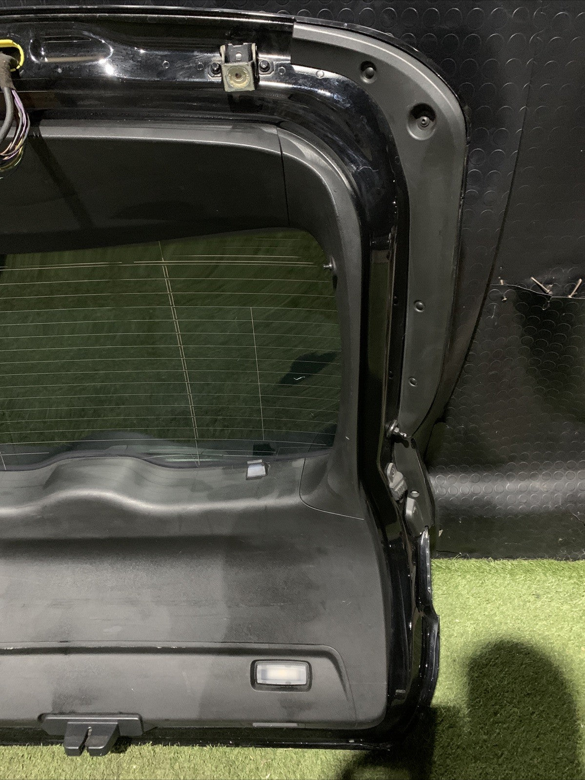 PORTELLONE BAULE COFANO POSTERIORE MASERATI LEVANTE DAL 2016 IN POI