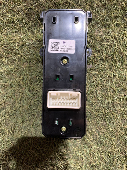 Pulsantiera Anteriore Sinistra Hyundai Tucson 2019 93570D3500