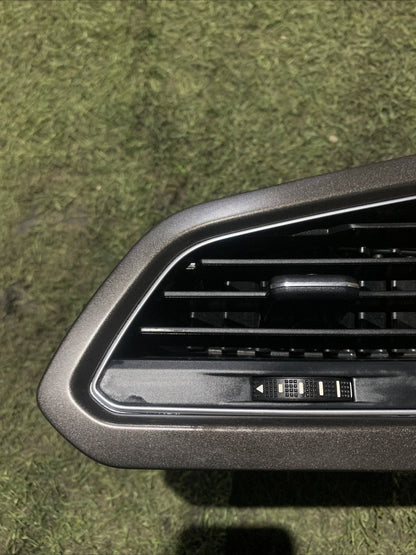 BOCCHETTA ARIA LATERALE SINISTRA VOLKSWAGEN T-ROC ANNO 2021 (2GA819703)