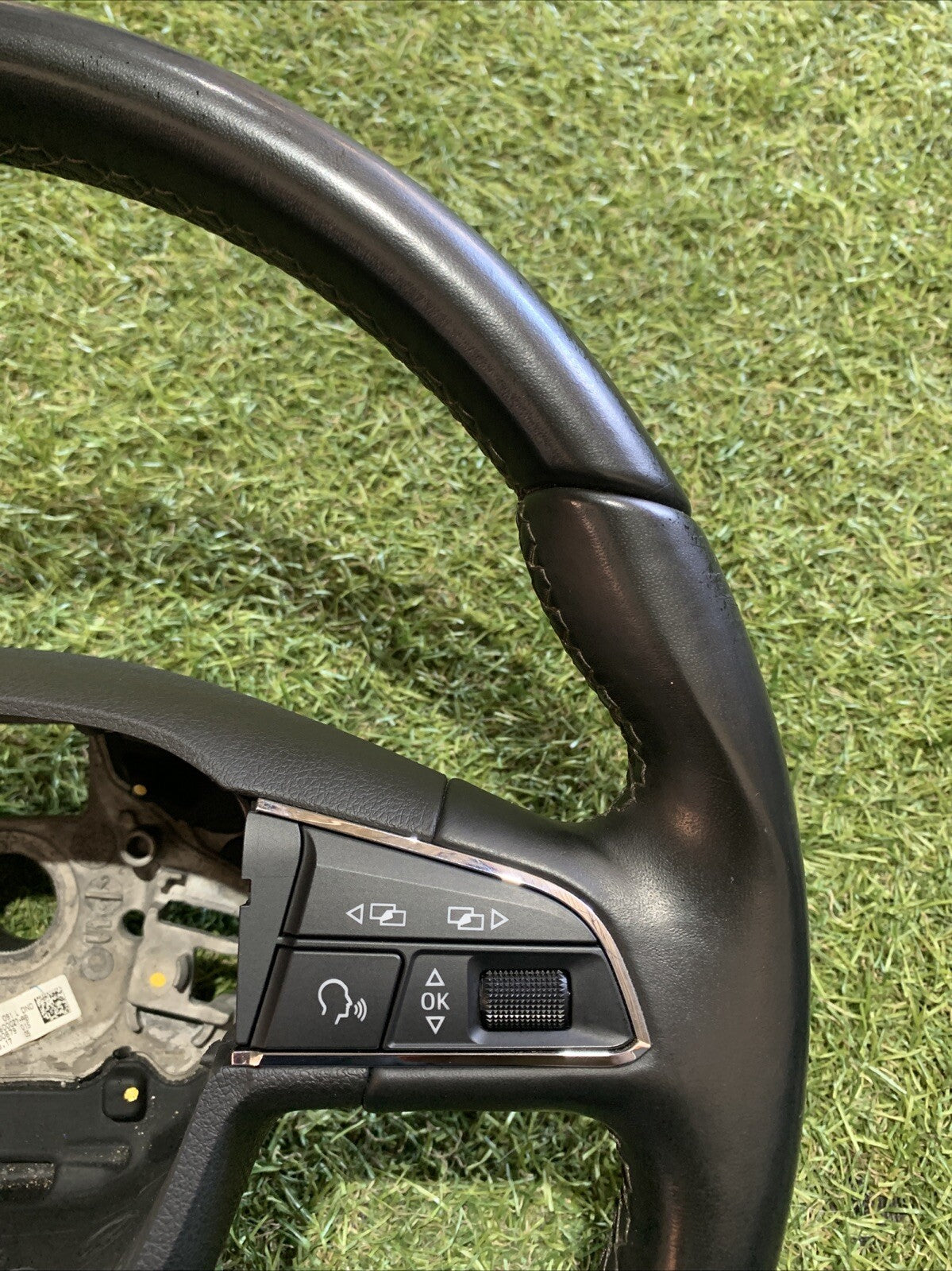 Sterzo Volante In Pelle Multifunzione Seat Ateca 2017 5F0419091L