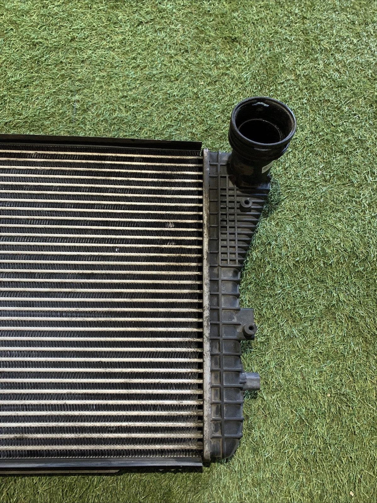 1K0145803E, RADIATORE INTERCOOLER VOLKSWAGEN GOLF 5 2.0 TDI