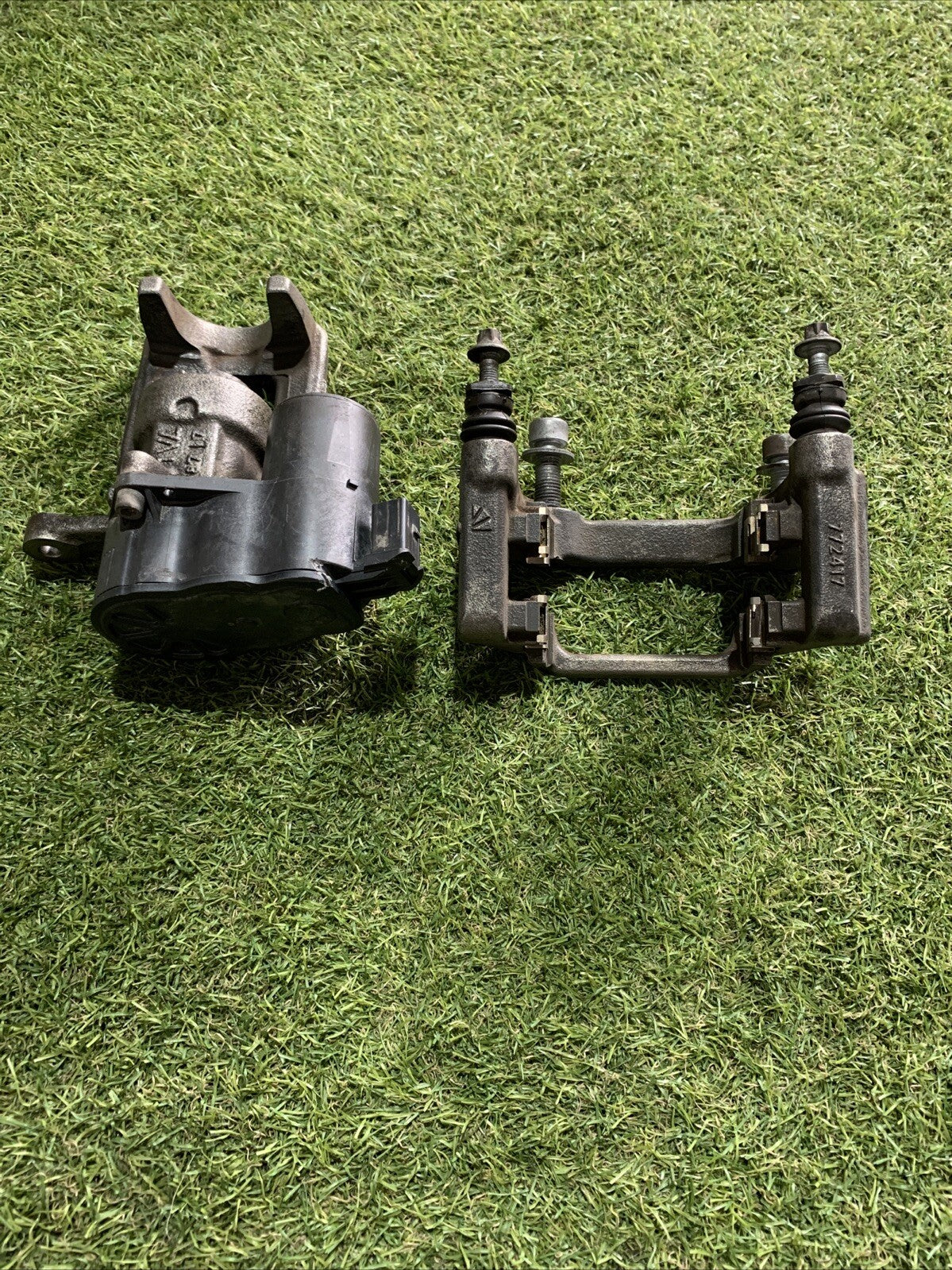 9819059480 PINZA FRENO ELETTRICA POSTERIORE DESTRA PEUGEOT 3008 2017