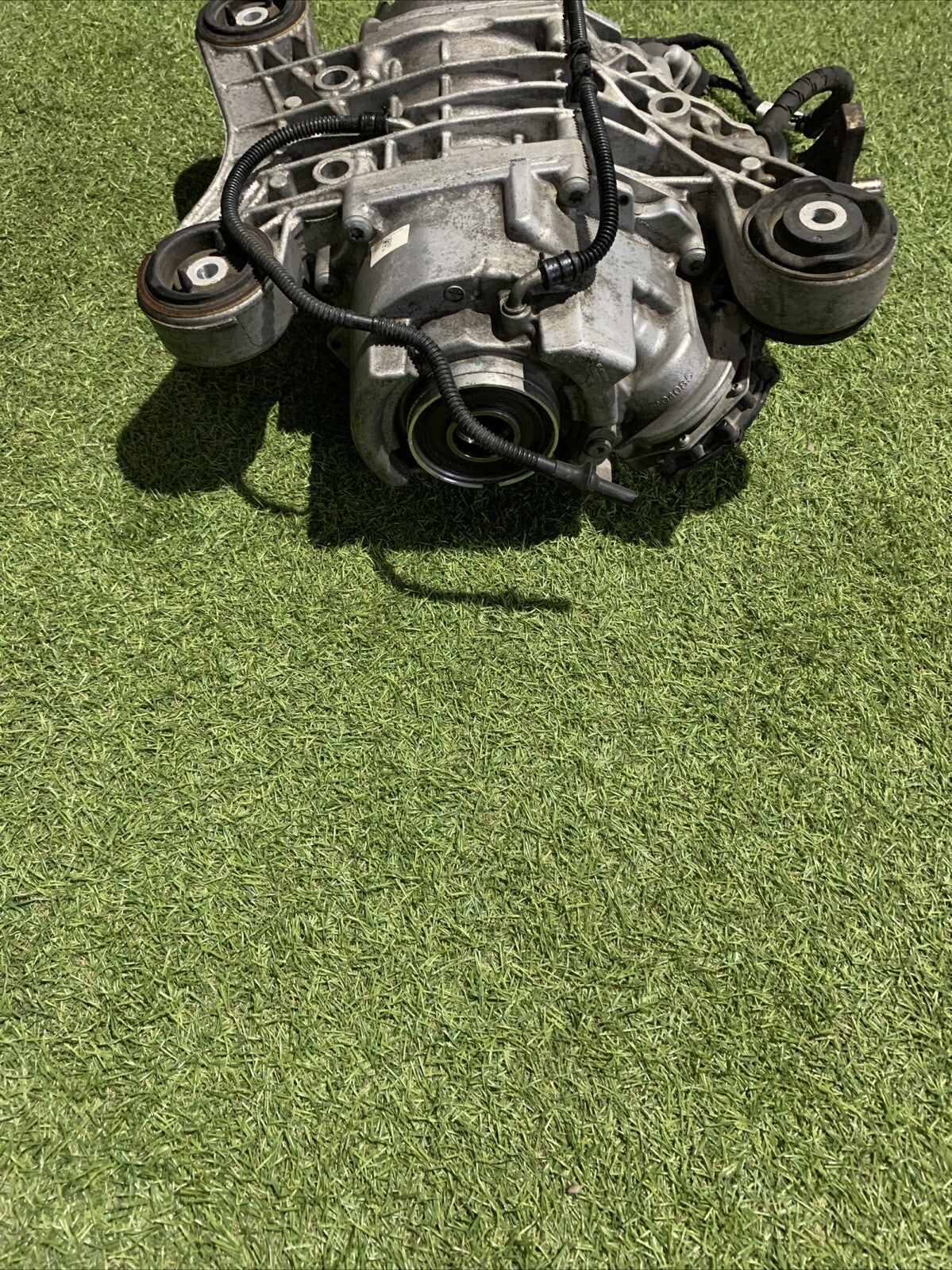 Differenziale Posteriore Volkswagen Golf 8R 2.0 Benzina 08E525010F