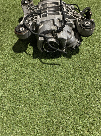 Differenziale Posteriore Volkswagen Golf 8R 2.0 Benzina 08E525010F