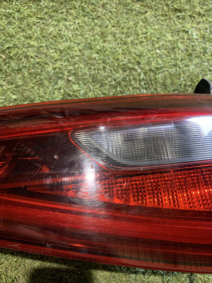 fanale stop posteriore Destro Interno Alfa Romeo Stelvio 00505531800 (2)