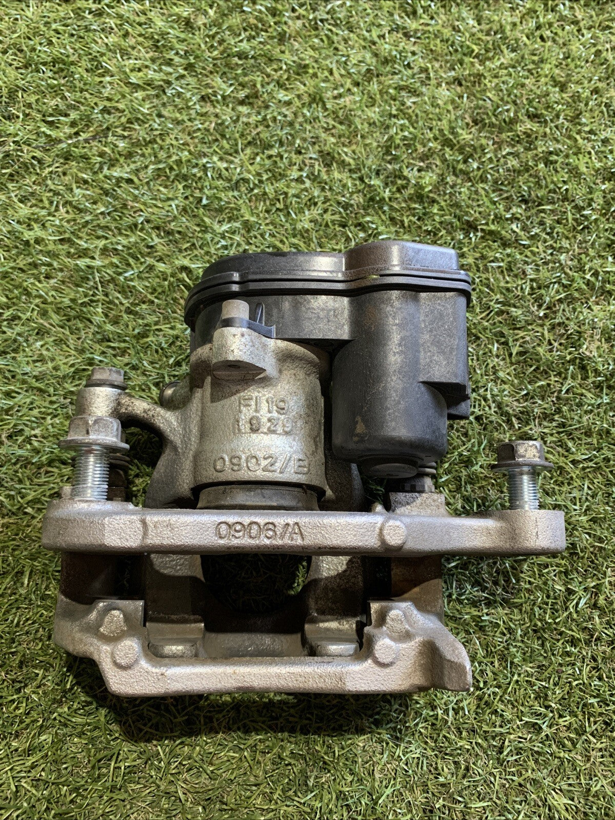 440114EA0A PINZA FRENO POSTERIORE SINISTRA ELETTRICA NISSAN QASHQAI (J11)