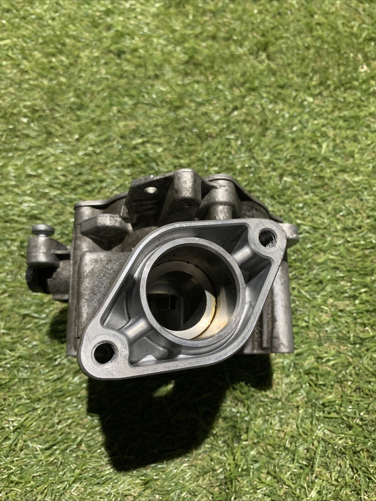 Pompa A Vuoto Volkswagen Golf 7 GTI 245CV 06L145100L (2)