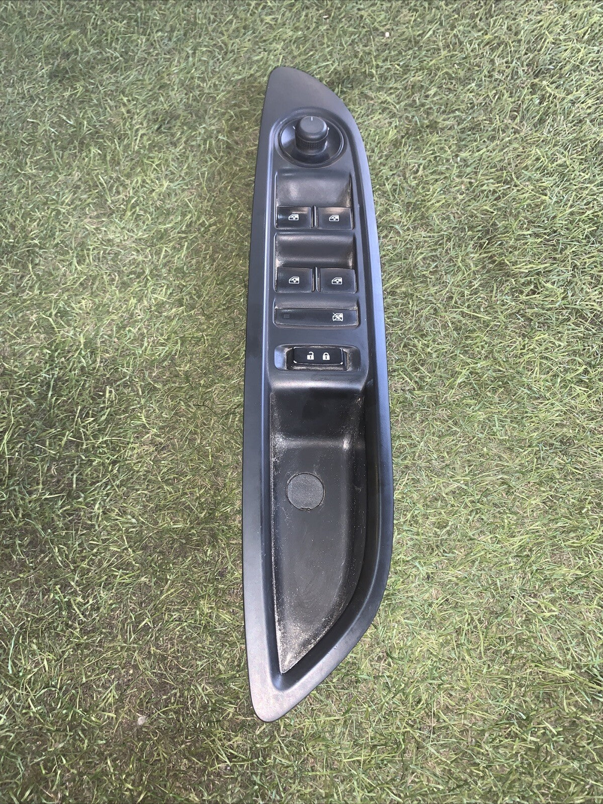 PULSANTIERA ANTERIORE SINISTRA OPEL Mokka 94537588 (16 )