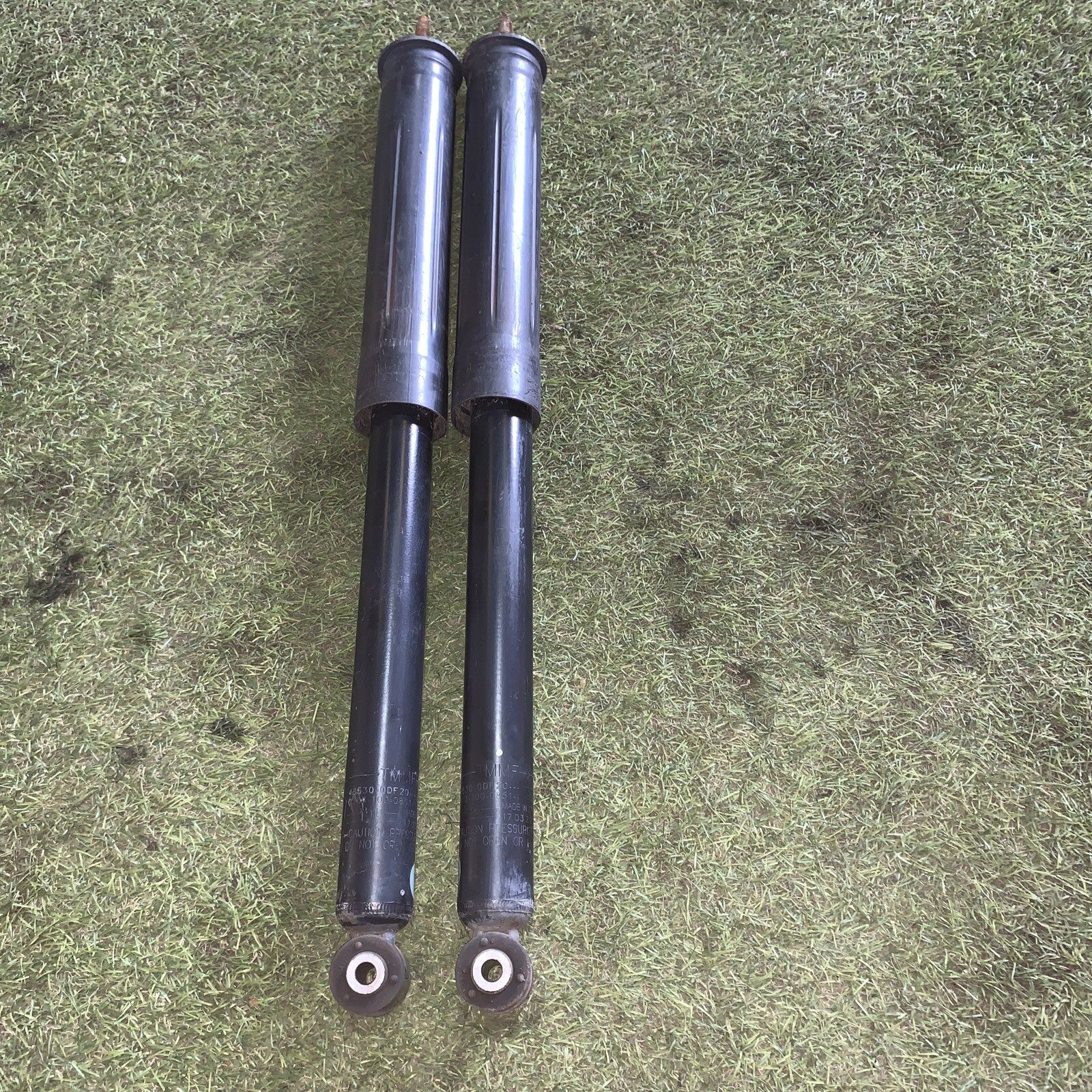 Ammortizzatori Posteriore Toyota Yaris 2017-2021 48530-0DF20