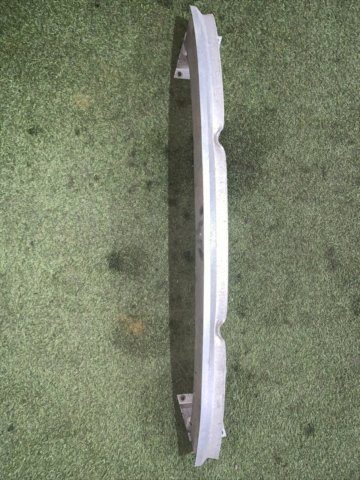 8P3807309 TRAVERSA PARAURTI POSTERIORE AUDI A3 8P (2007)