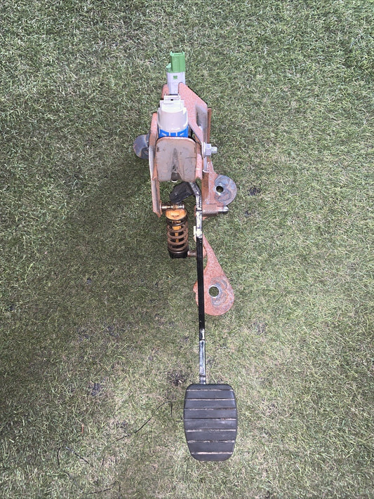 PEDALE FRIZIONE RENAULT Clio Serie IV 01121630