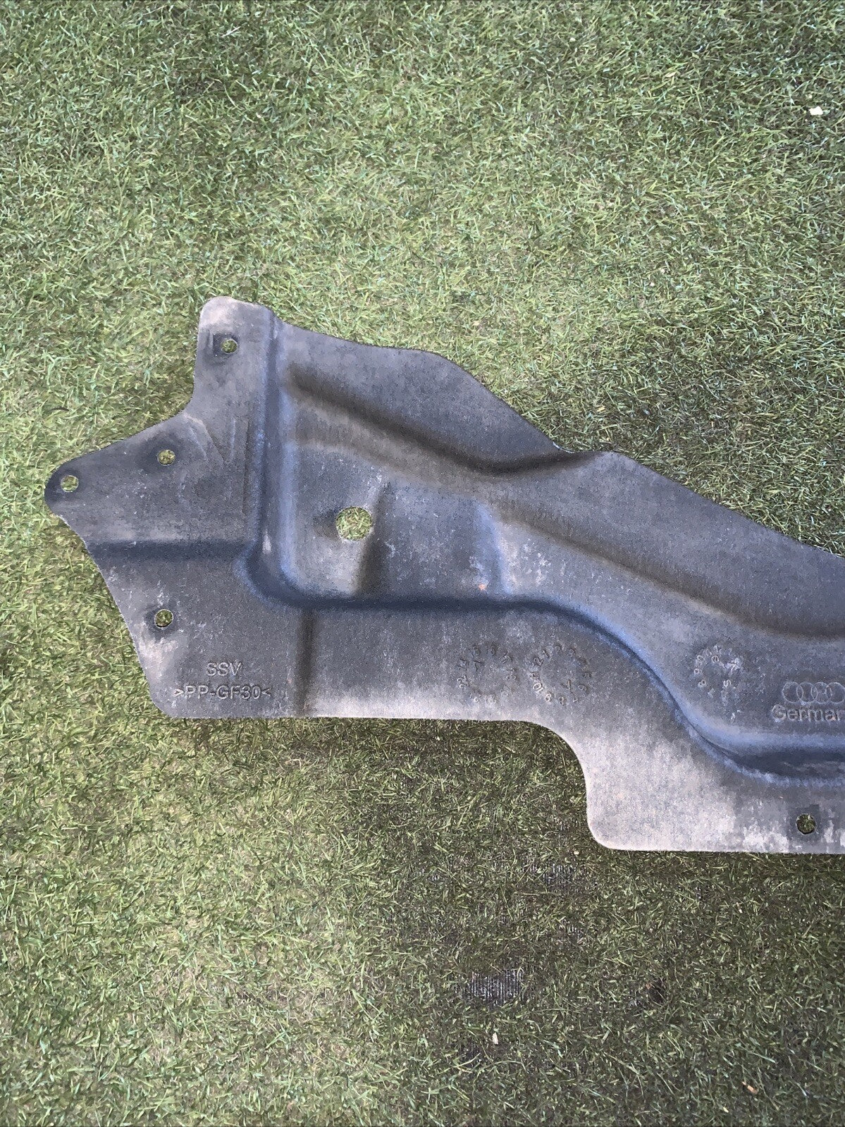 Sotto Scocca Posteriore Destro Audi Q7 2016 4M0825214F