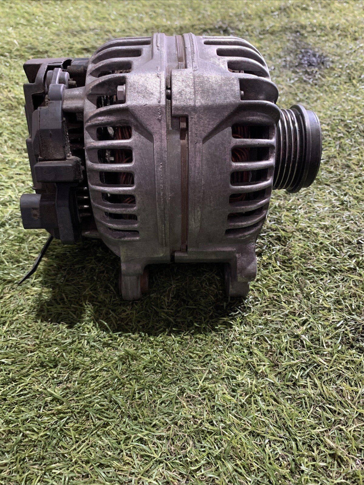 Alternatore Bosch Volkswagen Passat Anno 2004 1.9 Diesel 028903031