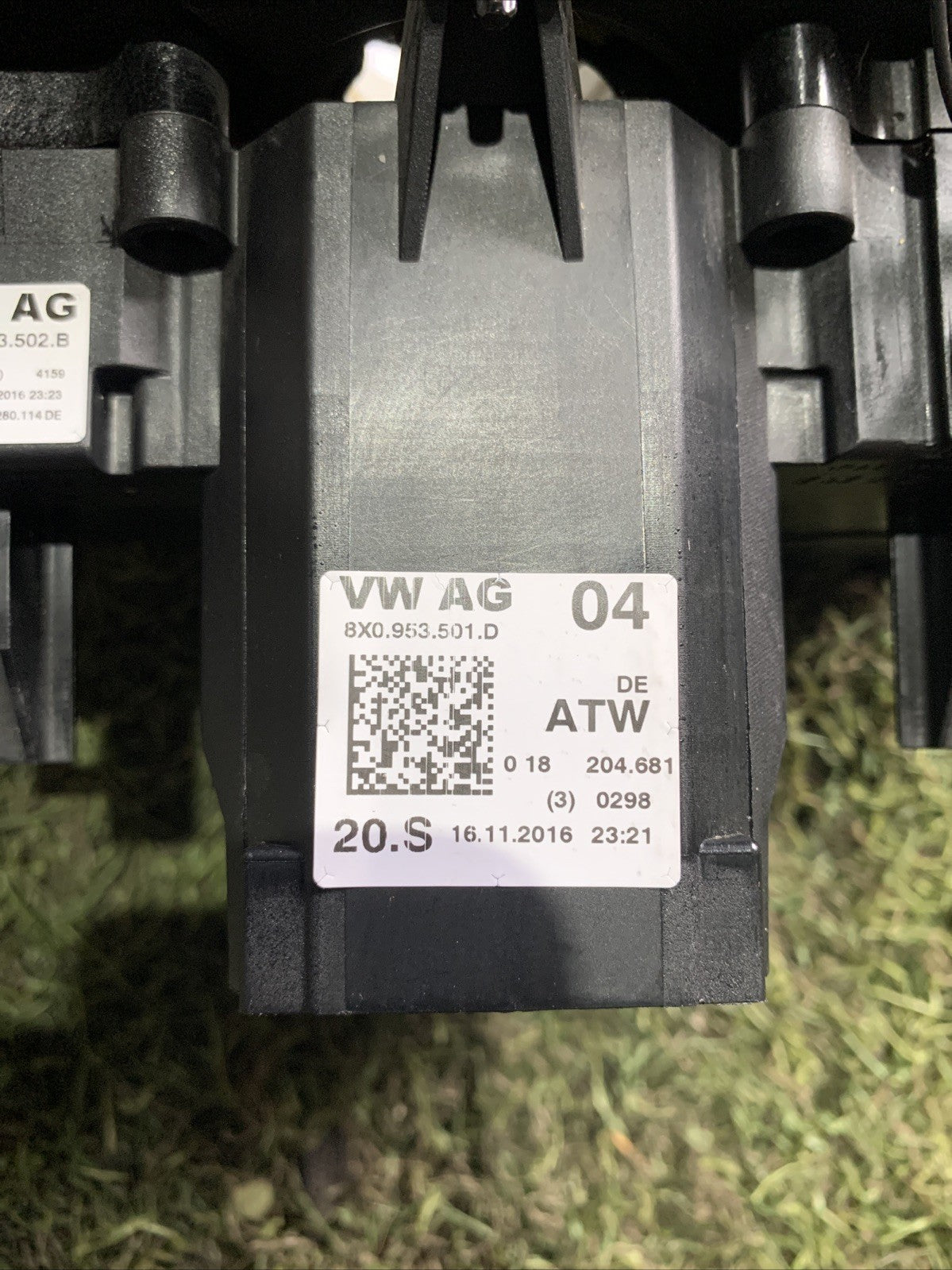 Devioluci Audi Q3 2016 8X0953501D (2)