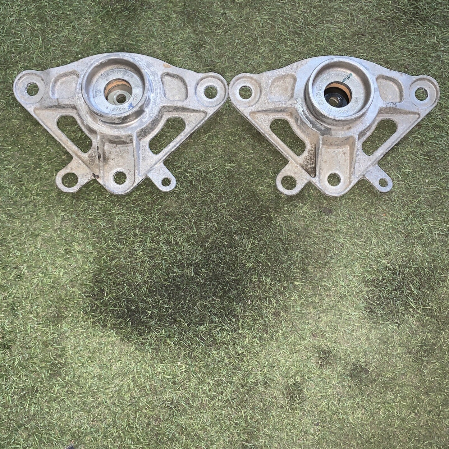 Coppia Supporti Ammortizzatore Posteriore Fiat 500X 1.3 Multijet Originale (2)