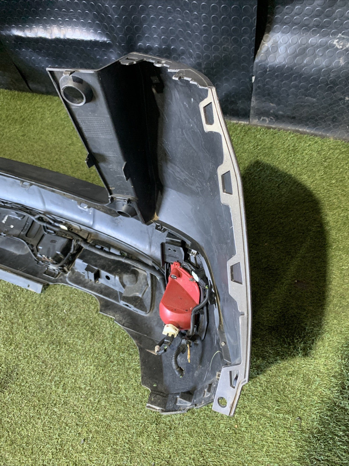 Paraurti Posteriore Peugeot 3008 Dal 2016 9811865077