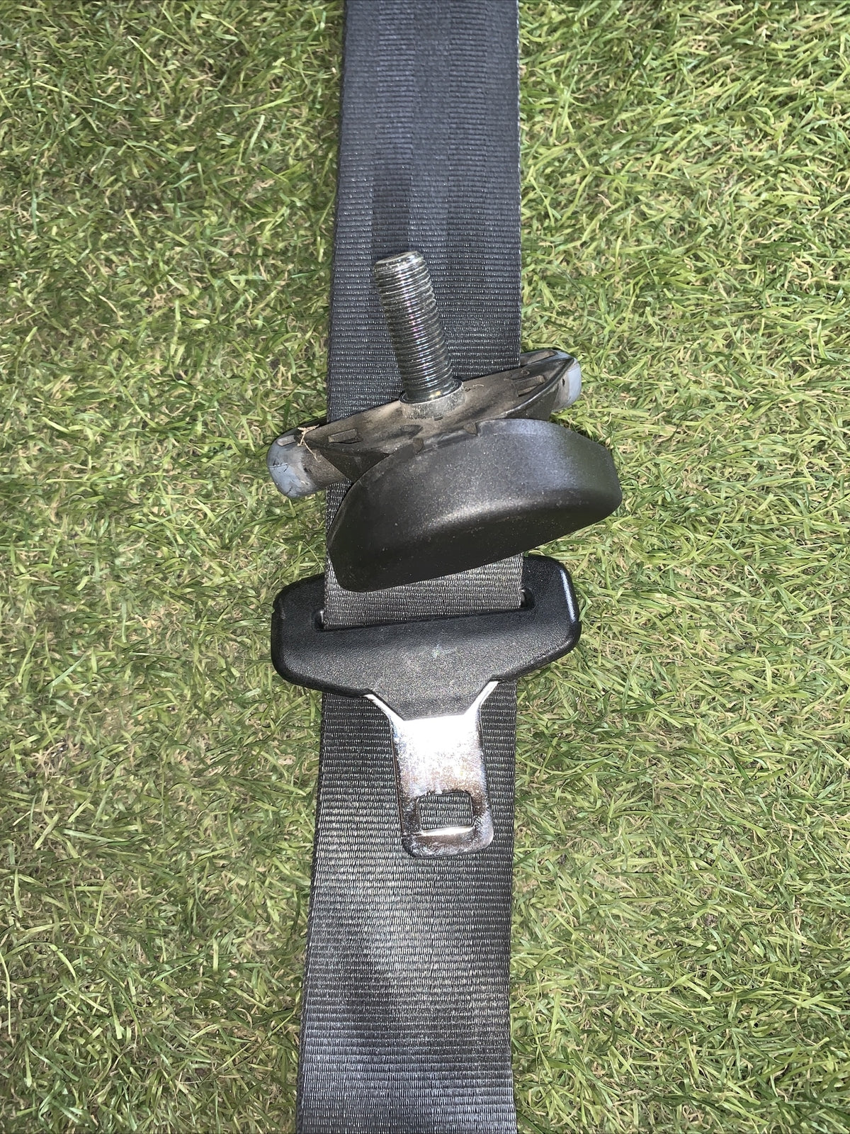 CINTURA DI SICUREZZA ANTERIORE SINISTRA CON PRETENSIONATORE FORD FIESTA 2010